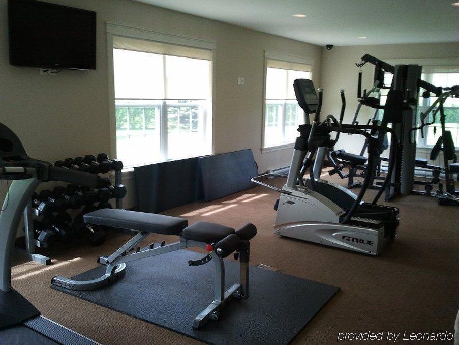 Amsterdam Inn & Suites Sussex Ngoại thất bức ảnh